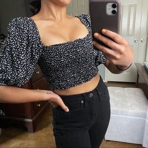 Women’s Puff Sleeve Crop Top